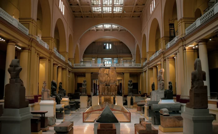 Cairo Trip to Pyramids ,and the Egyptian Museum